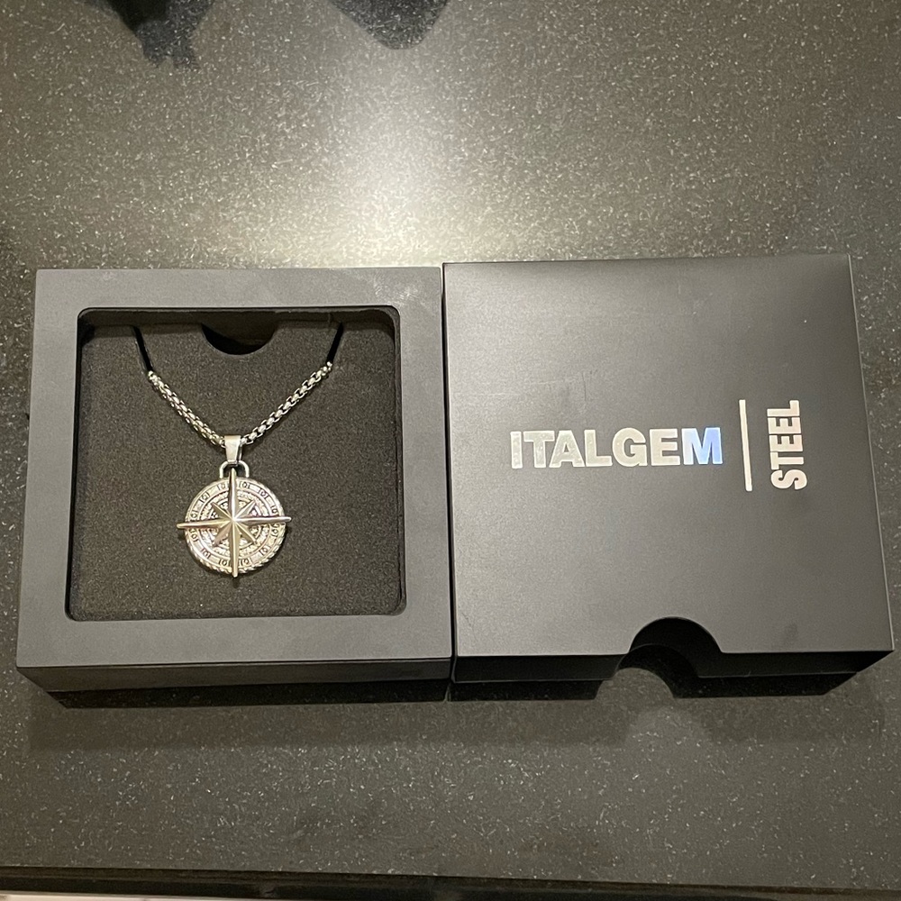 Italgem Steel North Star men’s necklace